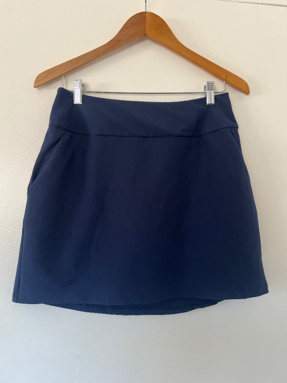 Navy Blue Athletic Golf Skirt Side Pockets NWT (M)